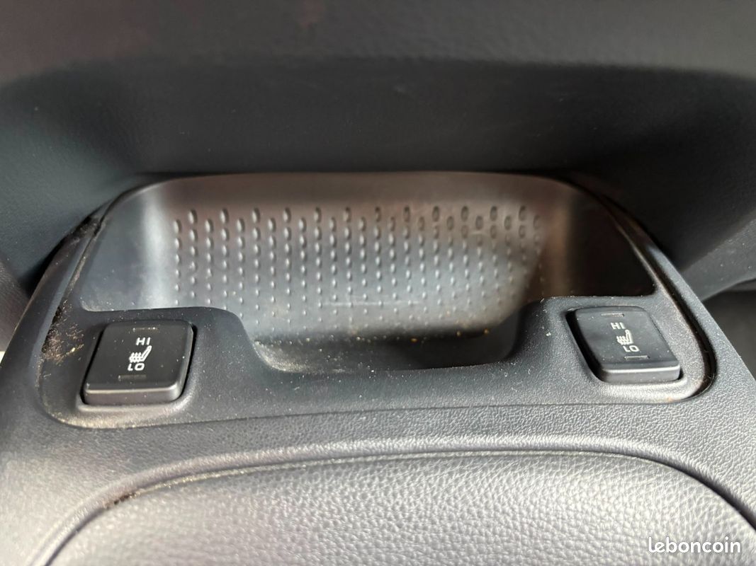 TOYOTA COROLLA TOURING SPORTS HYBRIDE MY21 122h Dynamic (image 33)