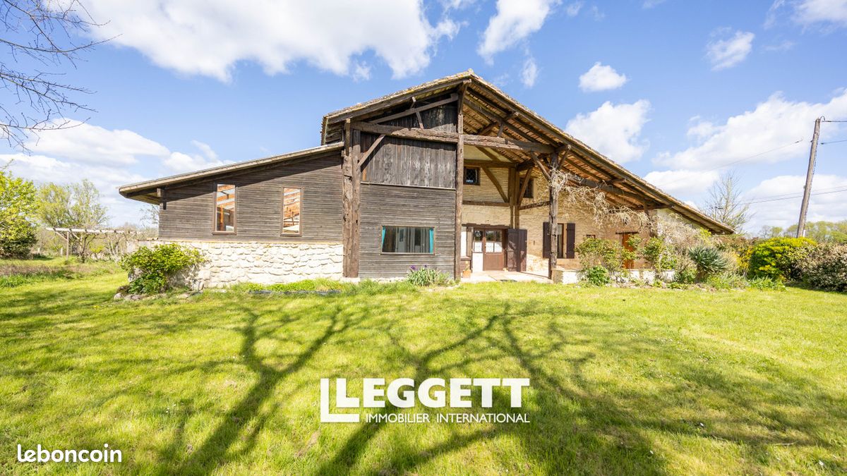 Maison 7 pièces 196 m² · à Romestaing · 196 m² · 290 000 €