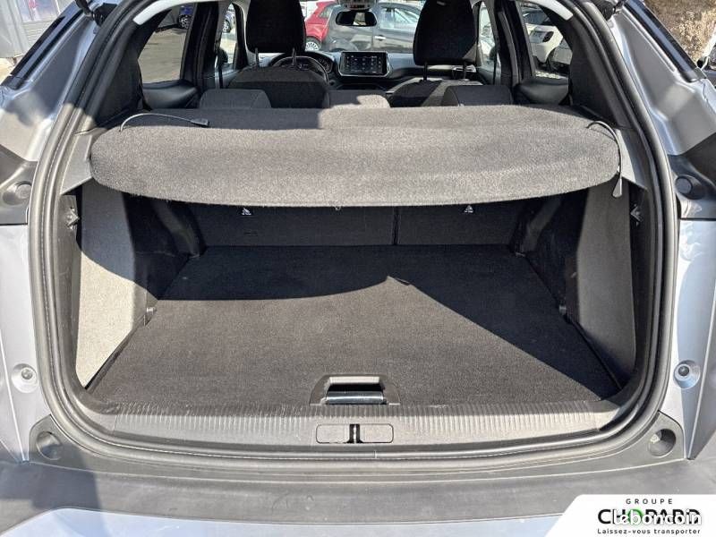 Peugeot 2008 PureTech 100 S&S BVM6 Style (image 6)