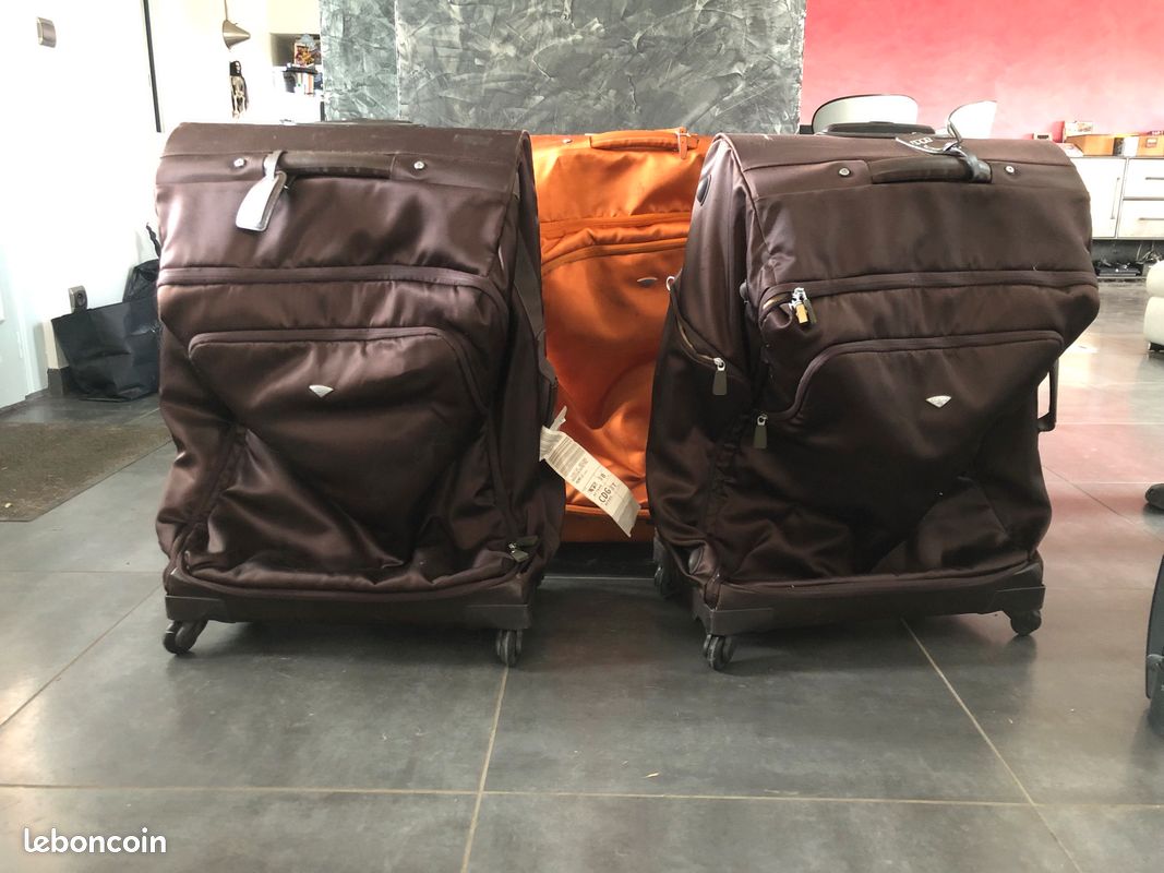 Valises a roulettes (image 1)