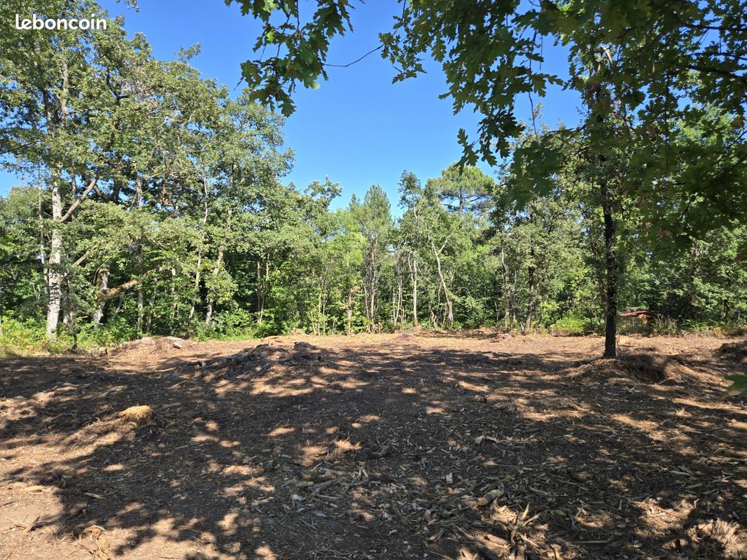 Terrain 1755 m² · à Beleymas · 1 755 m² · 23 000 €