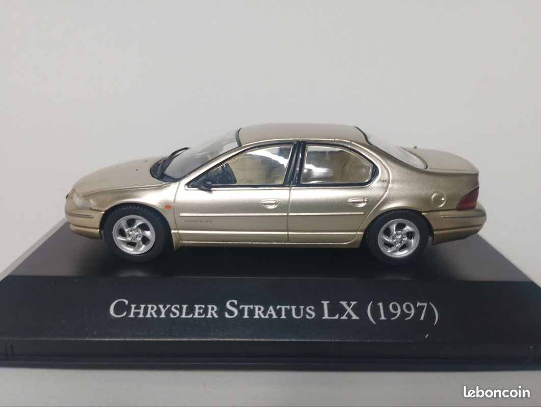 Voiture Chrysler Stratus 1998 1/43 Ixo Altaya - Neuf, Modèle Diecast En Vitrine