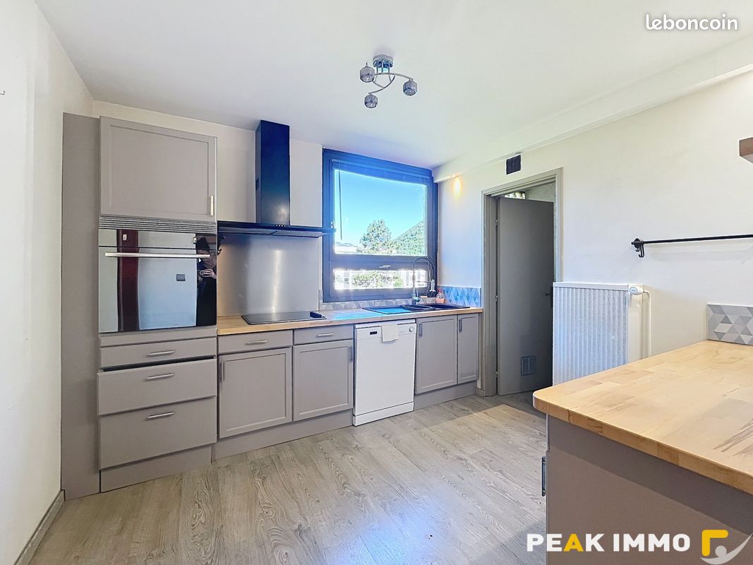 Appartement 3 pièces 77 m² · à Faverges-Seythenex · 77 m² · 225 000 €