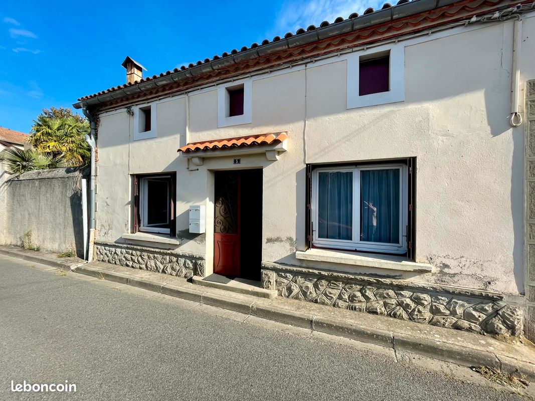 Appartement 1 pièce 24 m² · à Vic-en-Bigorre · 23,6 m² · 350 €/mois