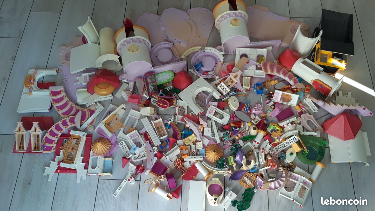 Château De Princesse Playmobil 5142 Avec Boîte Et Meubles, Excellent état