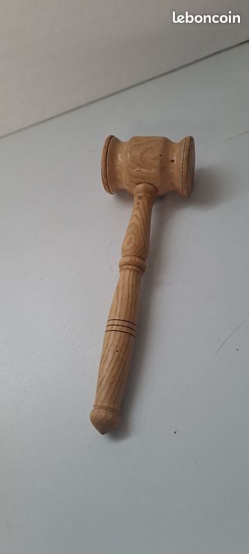 Maillet en bois sculpté ancien (image 3)