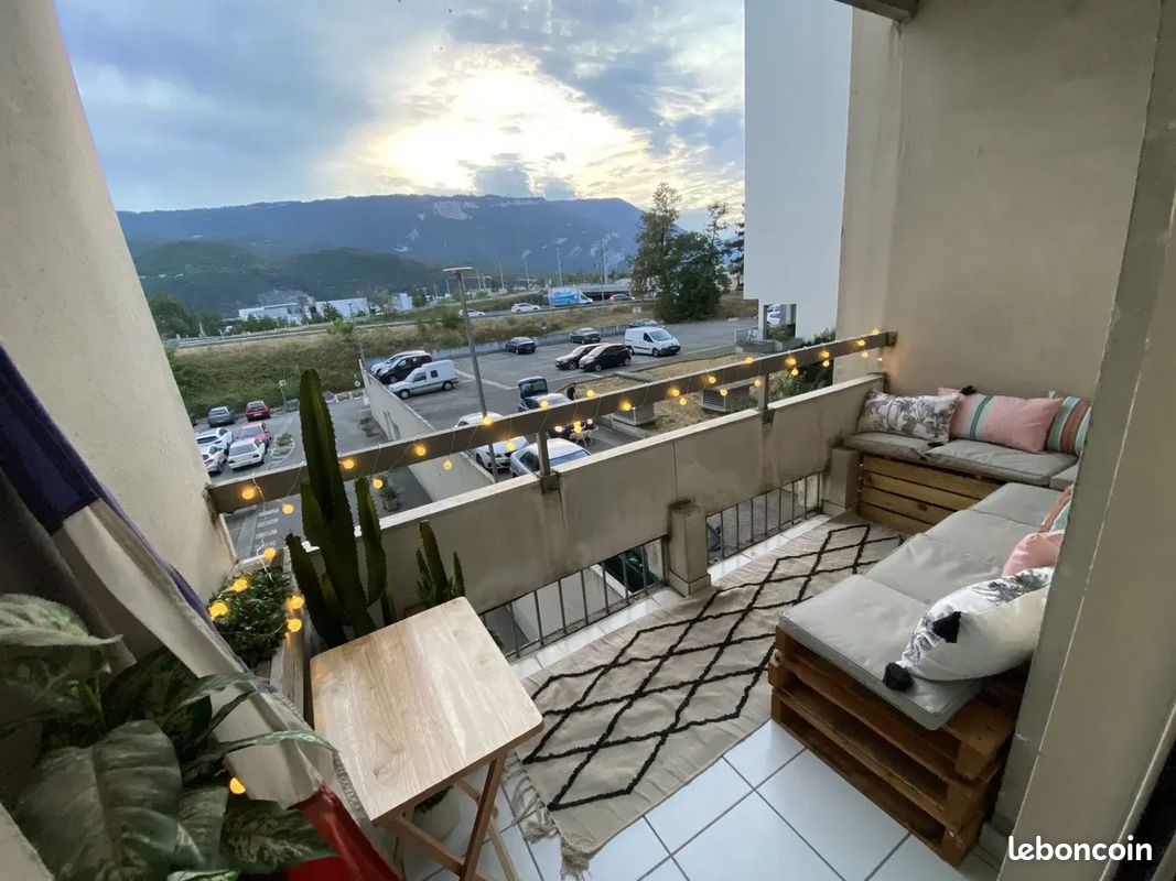 Appartement 2 pièces 37 m² · à Grenoble · 37 m² · 590 €