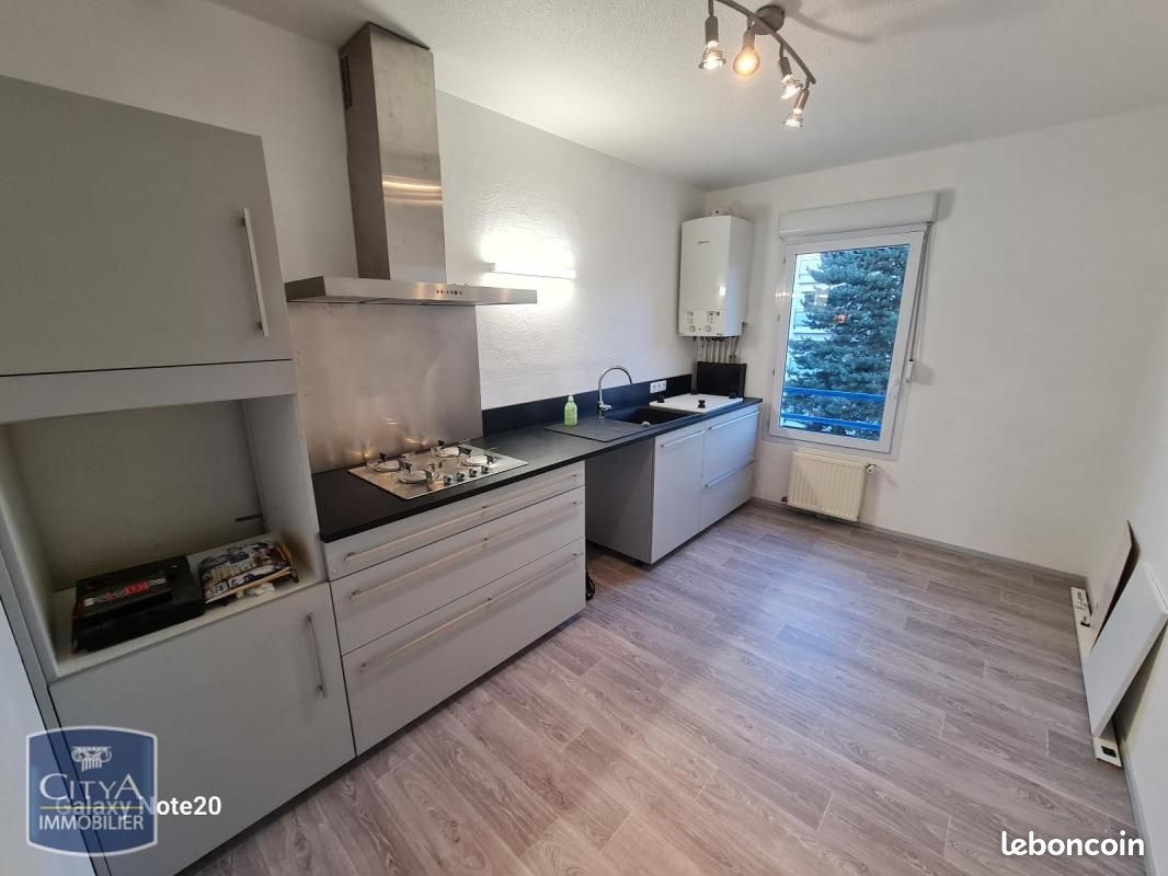 Appartement 4 pièces 91 m² · à Roanne · 91 m² · 850 €/mois