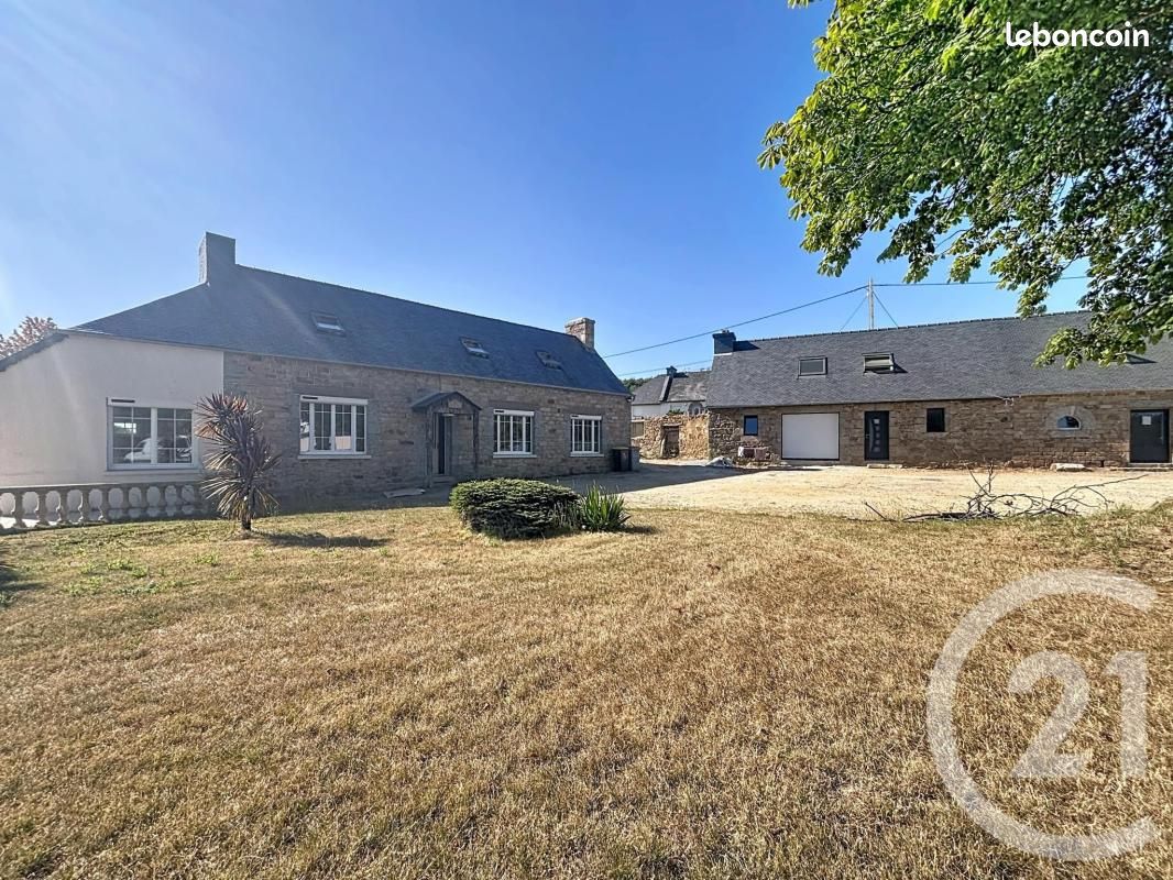 Maison 6 pièces 126 m² · à Louargat · 126 m² · 369 000 €