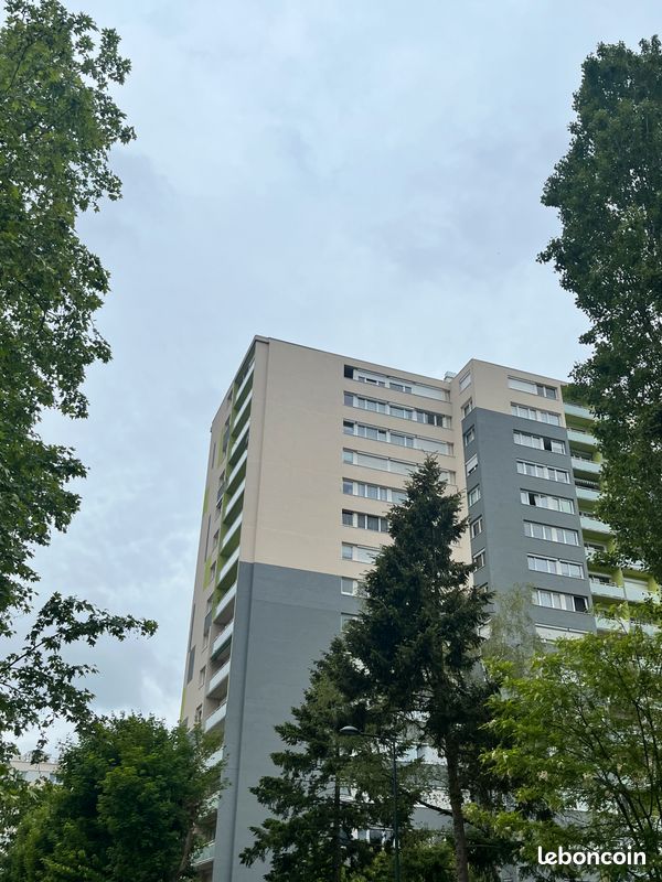 Appartement 5 pièces 90 m² · à Ris-Orangis · 90 m² · 187 000 €