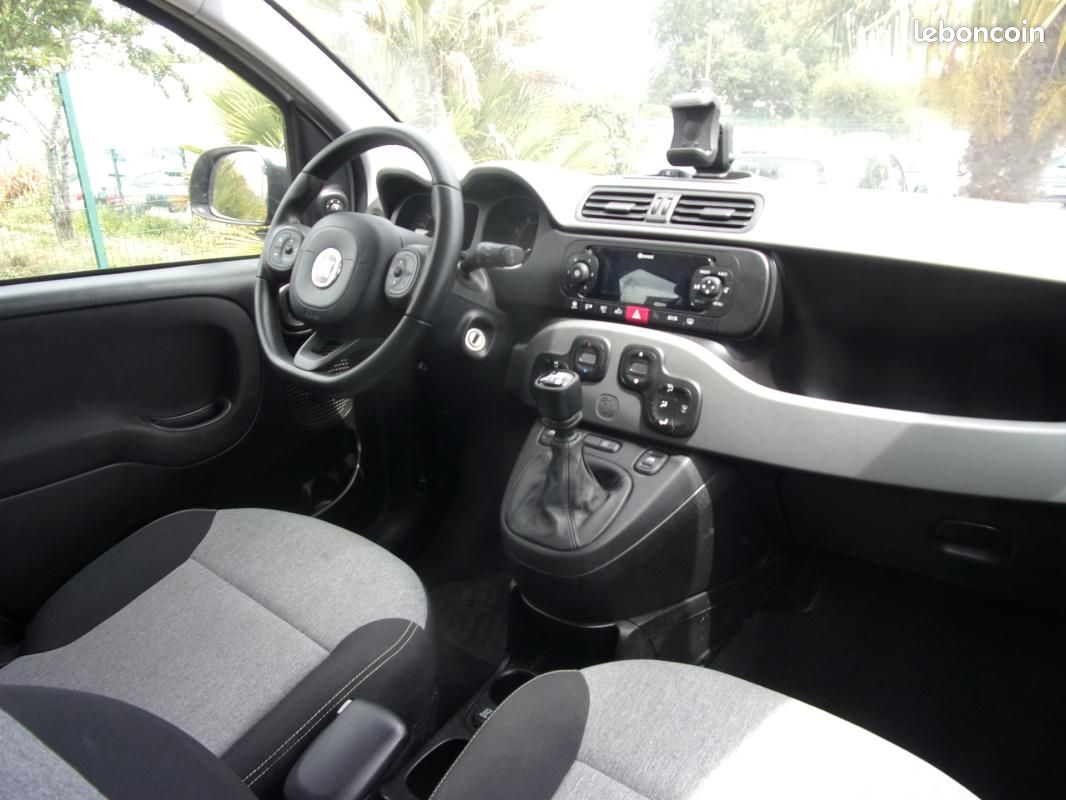 Fiat Panda SERIE 2 1.2 69 ch Lounge (image 9)