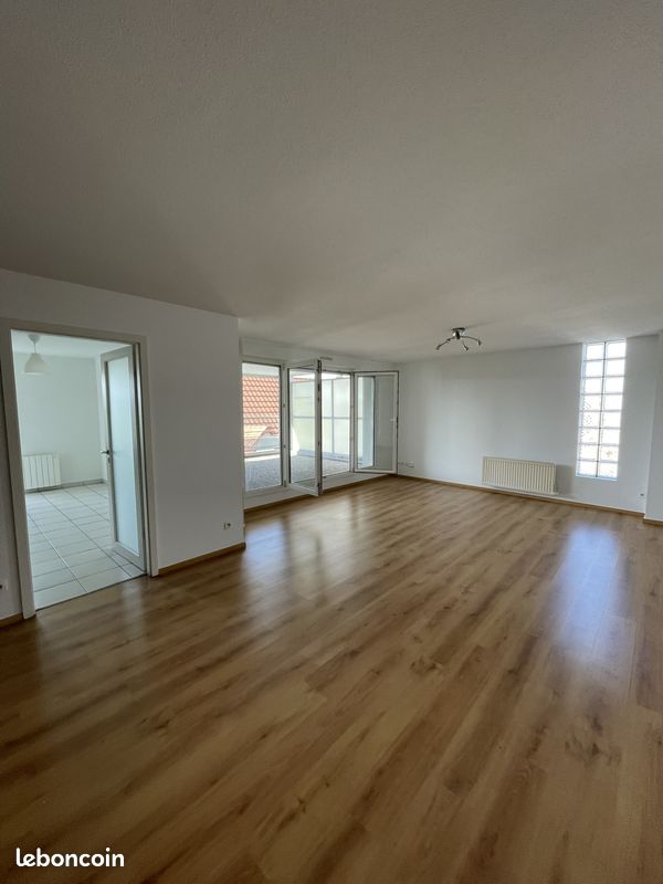 Appartement 3 pièces 77 m² · à Strasbourg · 76,6 m² · 1 052 €/mois