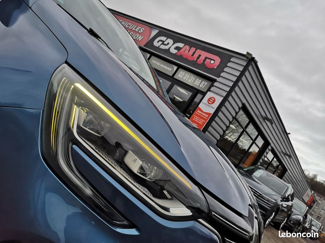 Renault MÉGANE IV 1.2 TCE 130 ENERGY INTENS EDC BVA (image 14)