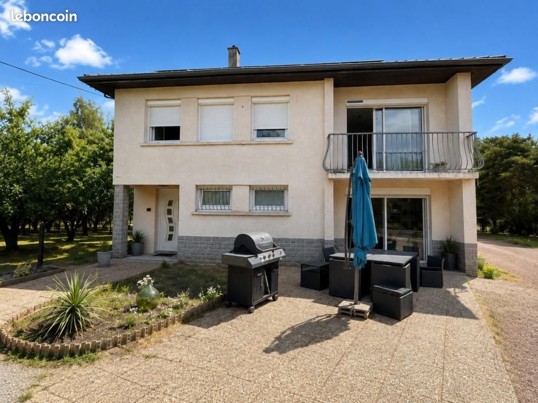 Maison 6 pièces 140 m² · à Lentigny · 140 m² · 245 000 €