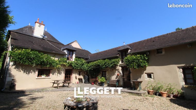 Maison 15 pièces 330 m²