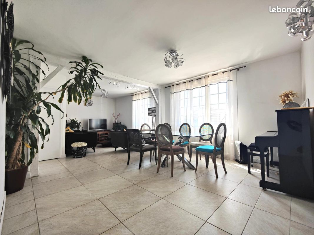 Maison 6 pièces 110 m² (image 1)