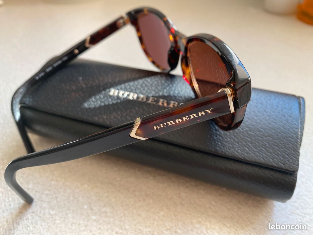 Lunettes de soleil femmes Burberry (image 2)