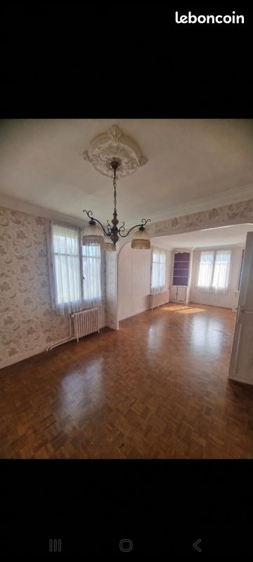 Maison 4 pièces 83 m² · à Issoudun · 83 m² · 68 000 €