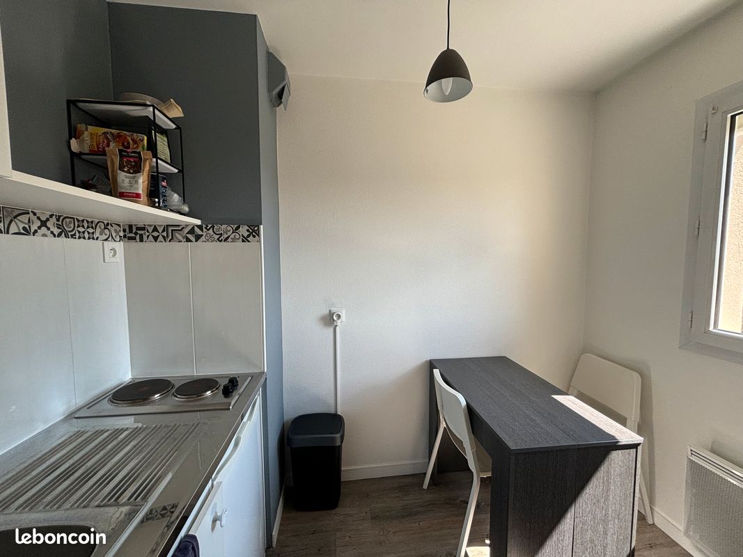 Studio meublé 27m² + loggia & parking fermé - Poitiers 86000 (image principale 1)