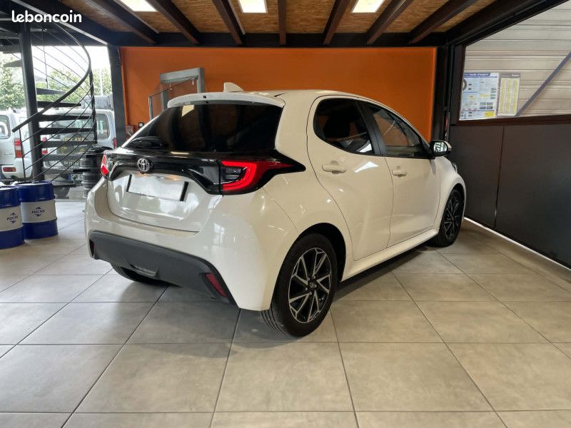 Toyota YARIS 70 VVT-I DESIGN 5P MY21 (image 5)