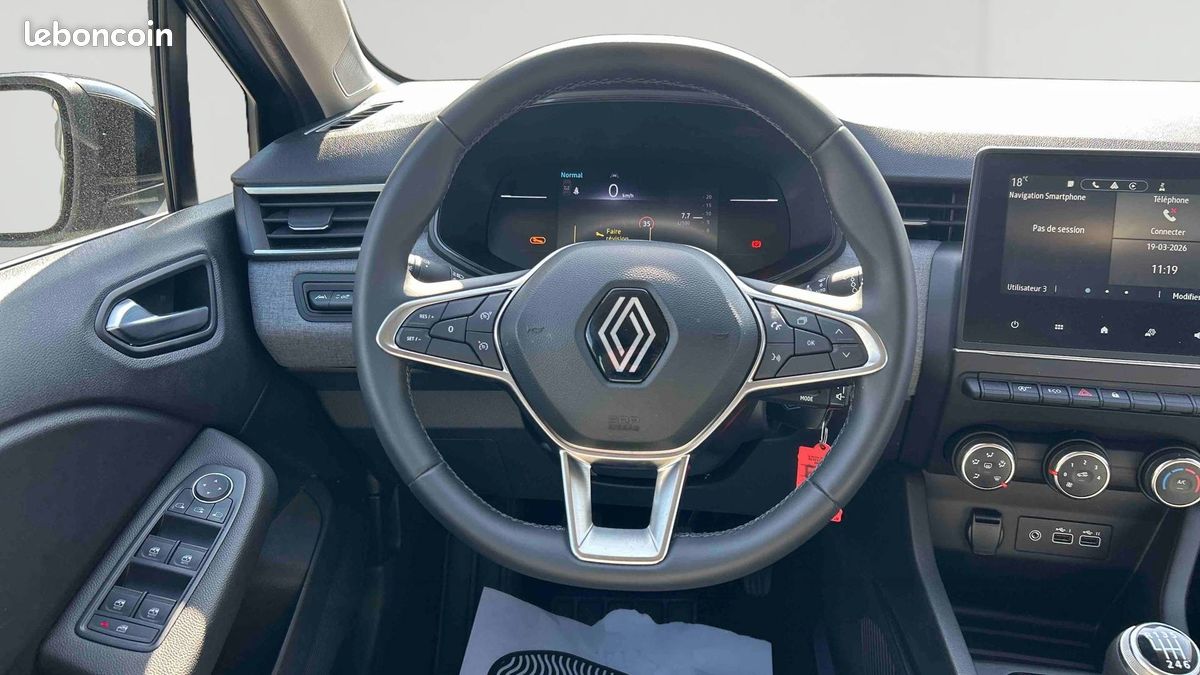 RENAULT Clio TCe 90 Evolution (image 13)