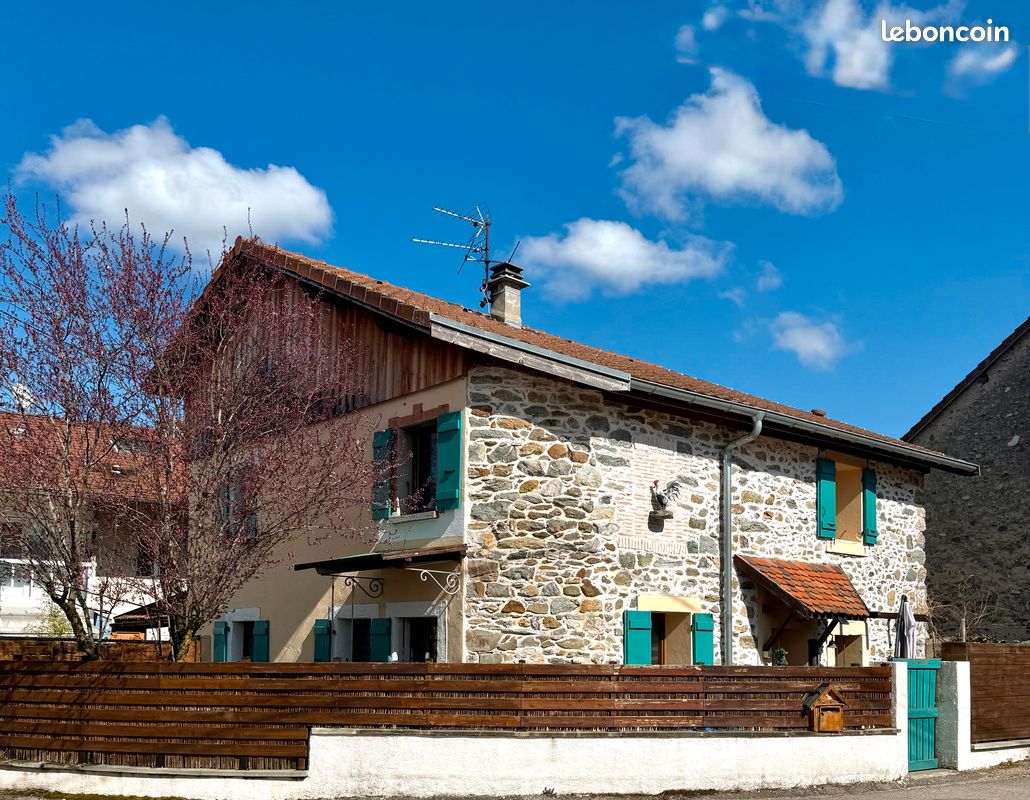 Maison 5 pièces 110 m² · à Bons-en-Chablais · 110 m² · 439 000 €