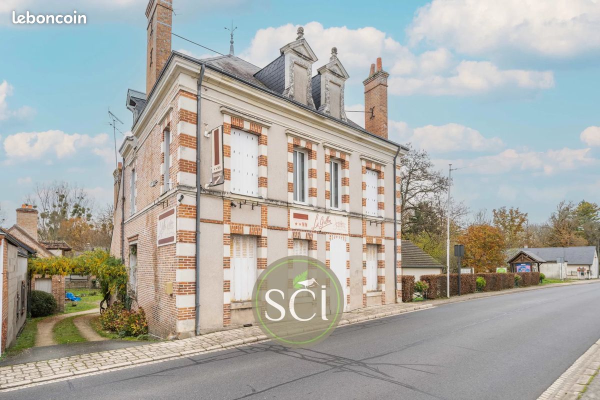 Maison 12 pièces 318 m² · à Neung-sur-Beuvron · 318 m² · 286 200 €