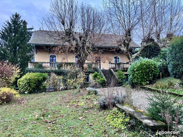 Maison 14 pièces 333 m²