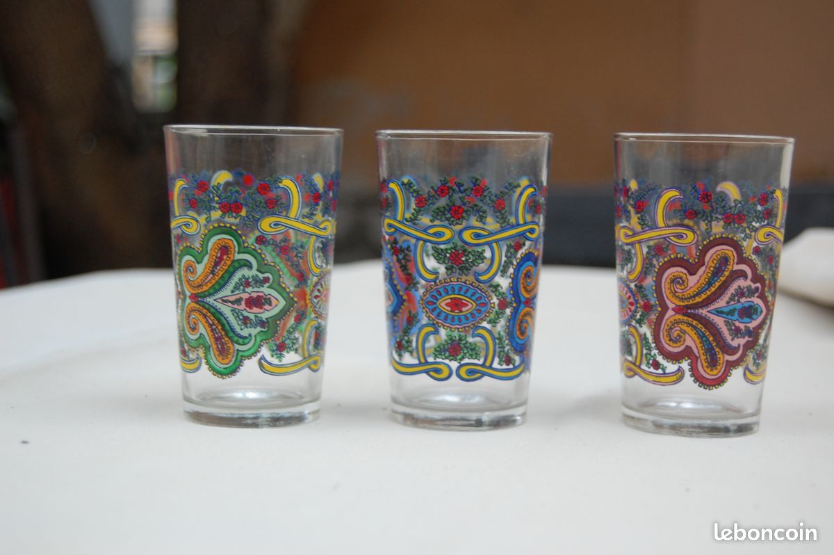 3 verres à thé (image 1)