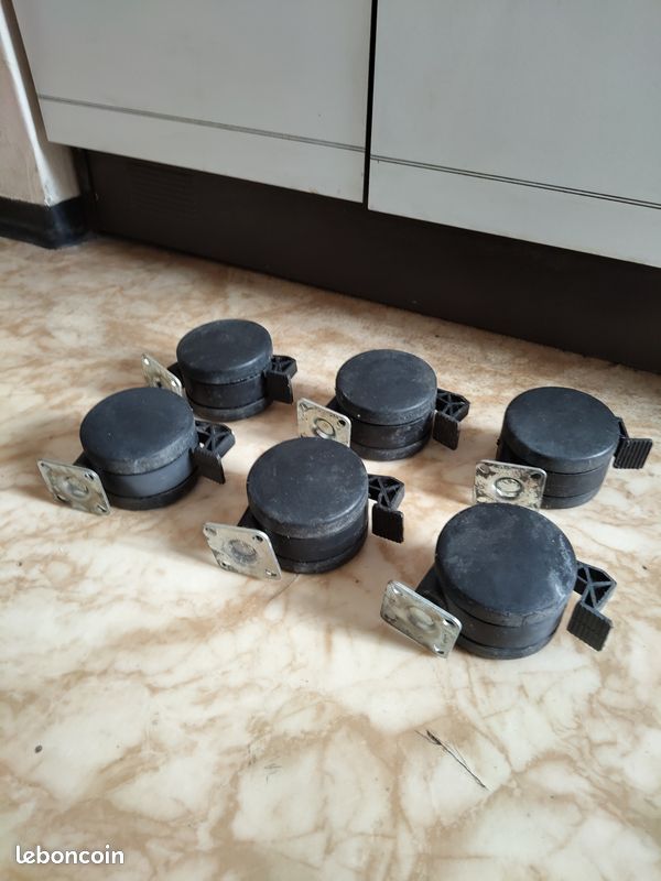 Lot de 6 roulettes charges lourdes diamètre de 8 cm avec freins sur chaque roulette (image 2)