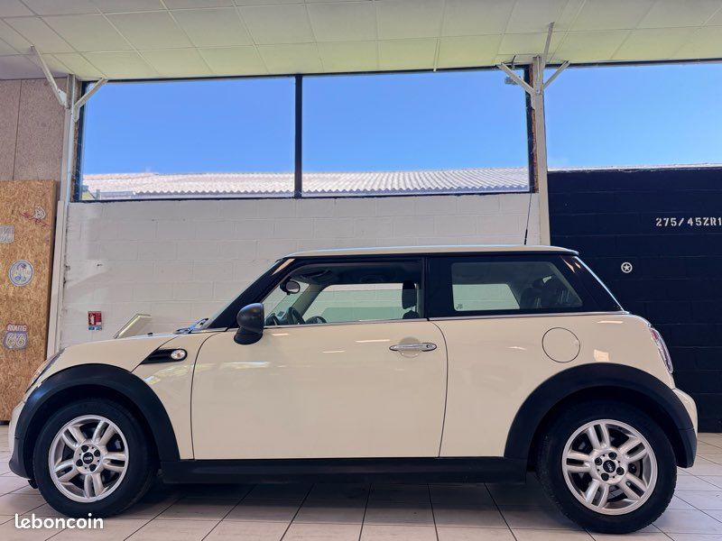 MINI ONE D 1,6 D 90 CH Baker Street (image 5)