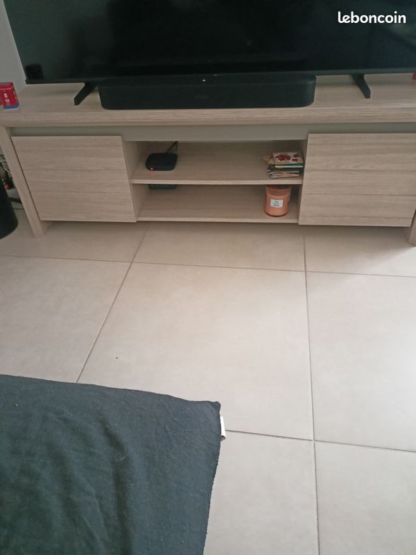 Meuble télé (image 1)