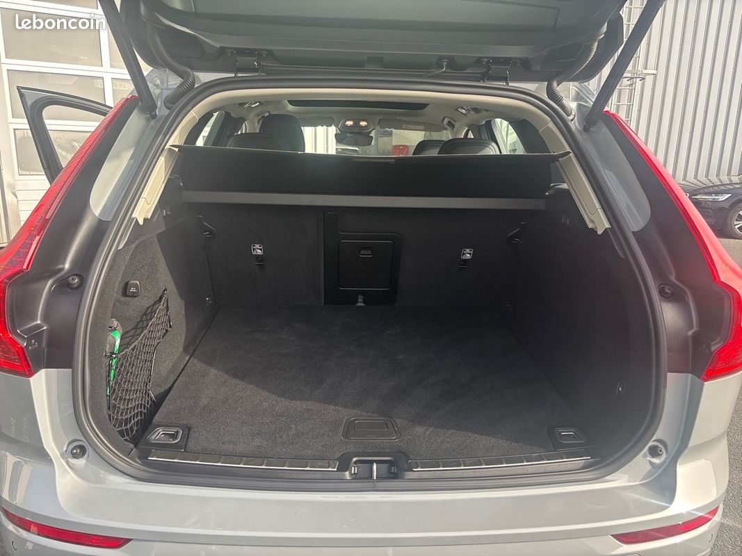 VOLVO XC60 B4 197 ch Geartronic 8 Plus Style Dark (image 7)