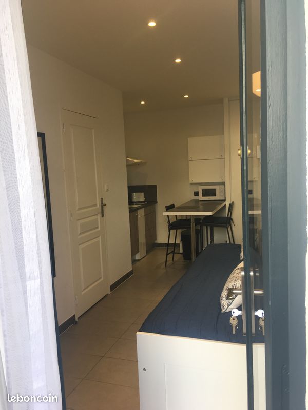 Appartement 1 pièce 14 m² · à Nîmes · 14 m² · 395 €/mois