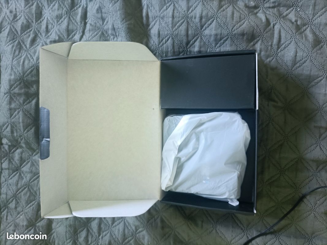 Box tv 5G neuf dans sa boîte (image 2)