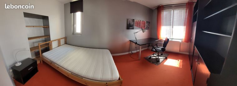 Chambre dans maison chez l'habitant