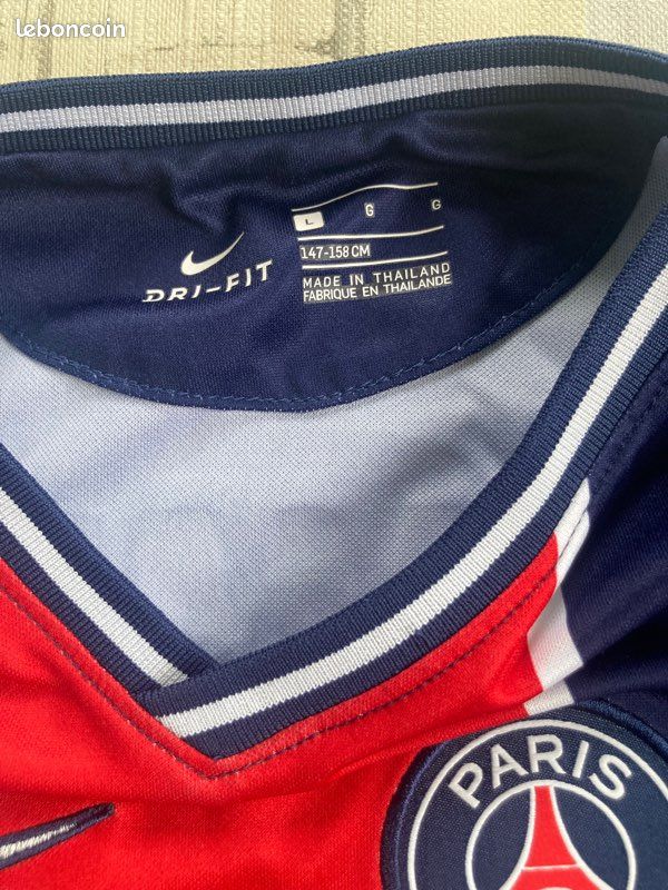 MAILLOT PSG FOURTH saison 25/26 Taille M EUR 40,00 - FR