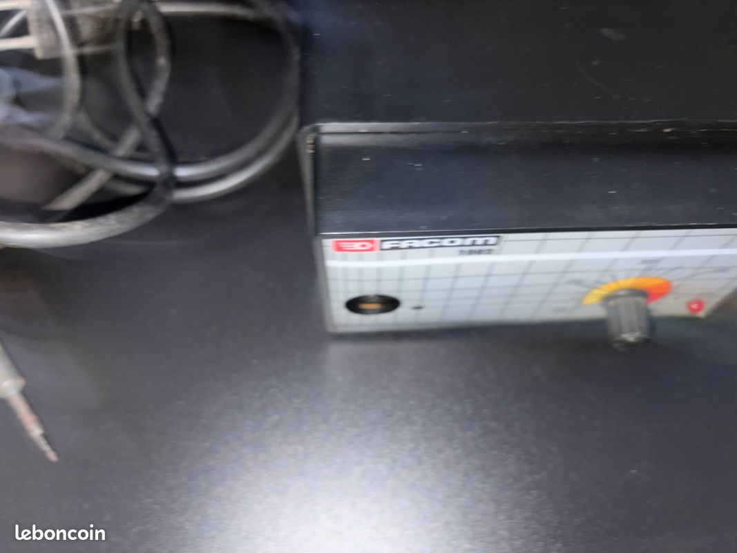 Station de soudure Air chaud + Fer a Souder Model 702/852