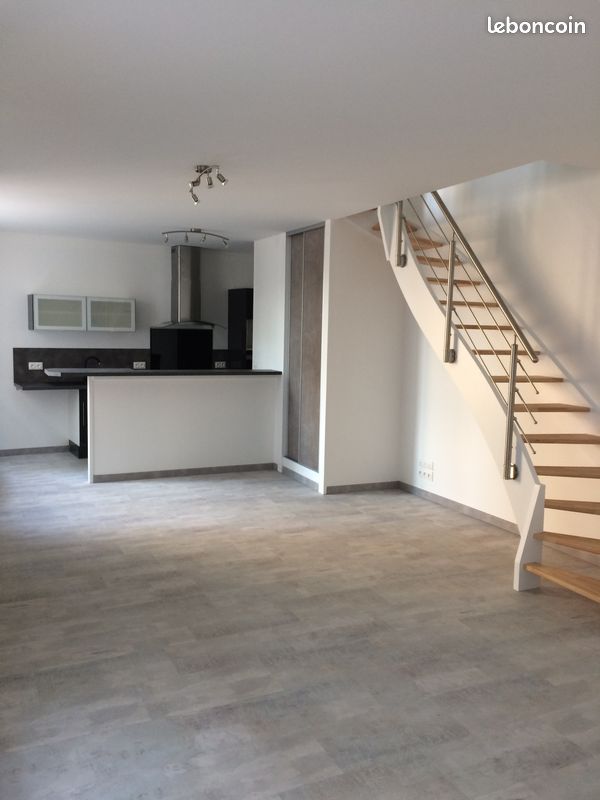 Maison 3 pièces 70 m² · à Jaunay-Marigny · 70 m² · 650 €