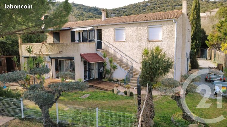 Maison 8 pièces 205 m²