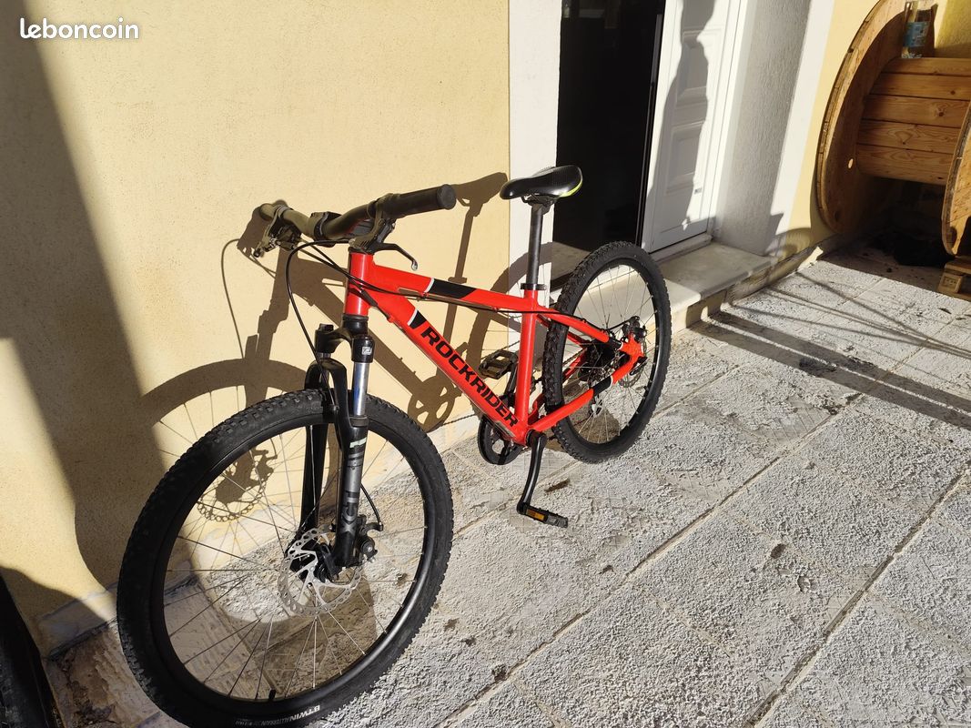 VTT enfant 9-12 ans 24 pouces DECATHLON ROCKRIDER ST 900 Vélos