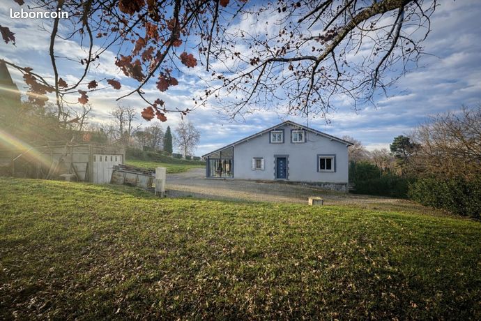 Propriété 6 pièces 176 m²