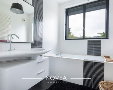 Maison 800 000 € - 198 m²