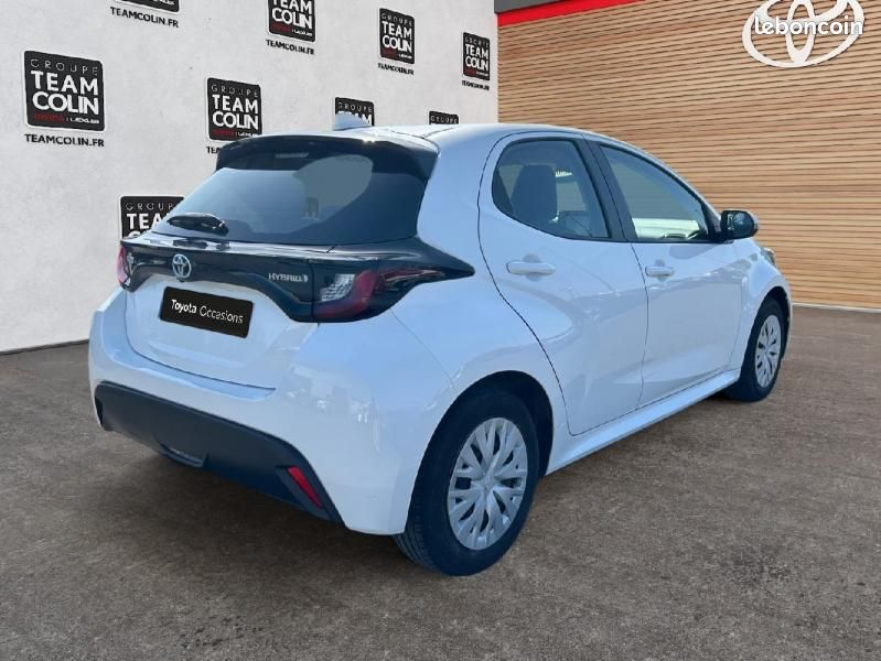 Toyota Yaris 116h Dynamic Business 5p + Programme Beyond Zero Academy MY22 (image 5)