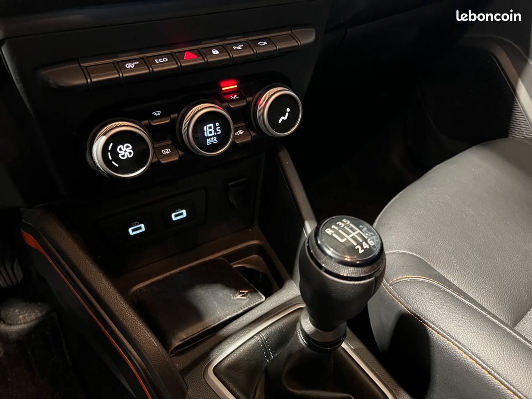DACIA DUSTER 1.0 ECO-G 100 EXTREME – 2023 – MANUELLE – 46 000 km – CARPLAY – SIEGES CHAUFFANTS – 1ERE MAIN - SUIVI COMPLET DACIA (image 11)