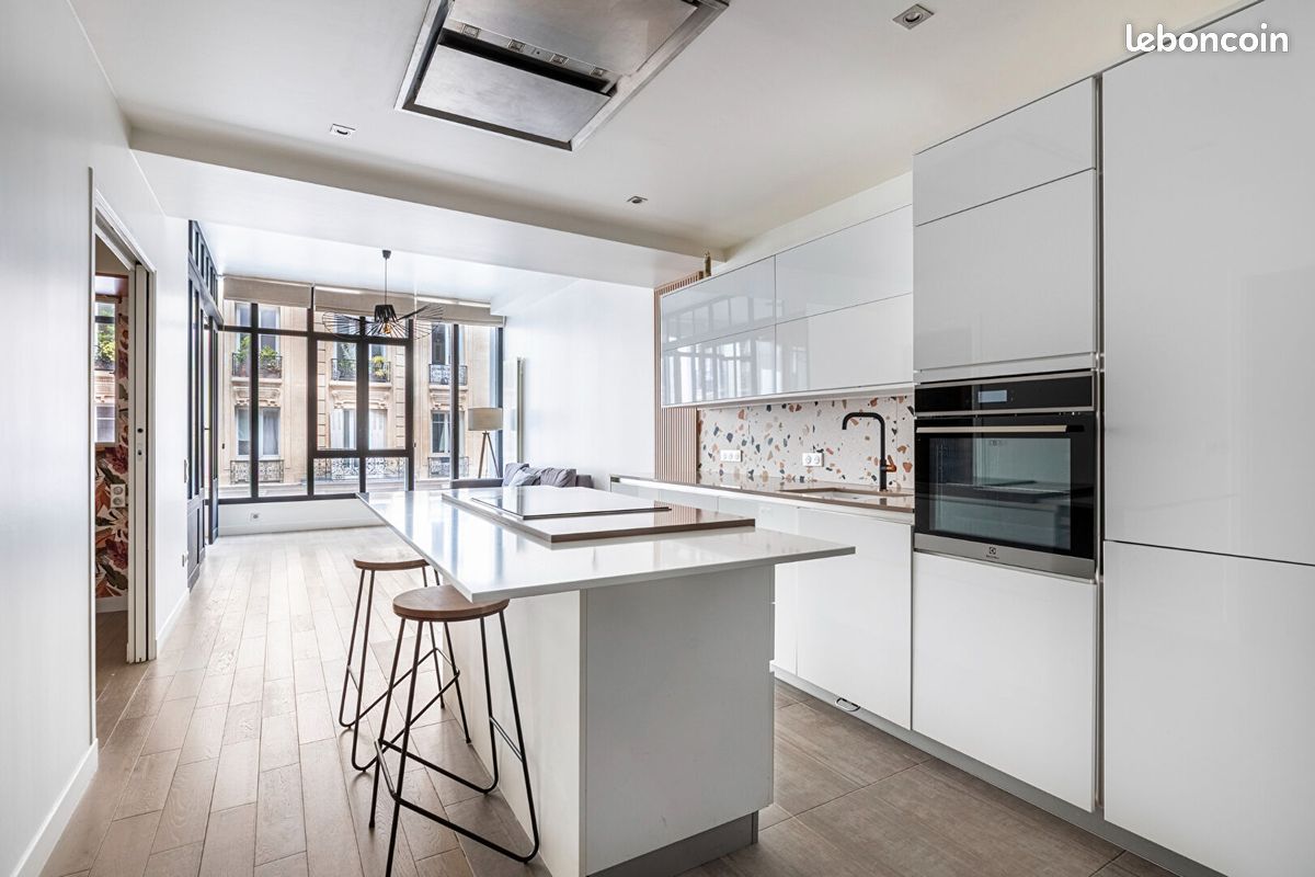 Appartement 3 pièces 65 m² · à Paris · 65 m² · 695 000 €
