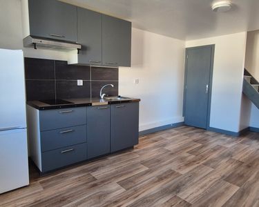 Beau t2 duplex avec coin terrasse