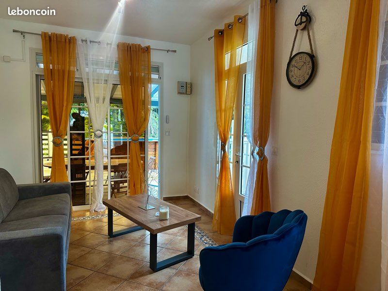 Maison 3 pièces 80 m² · au Moule · 80 m² · 1 050 €/mois