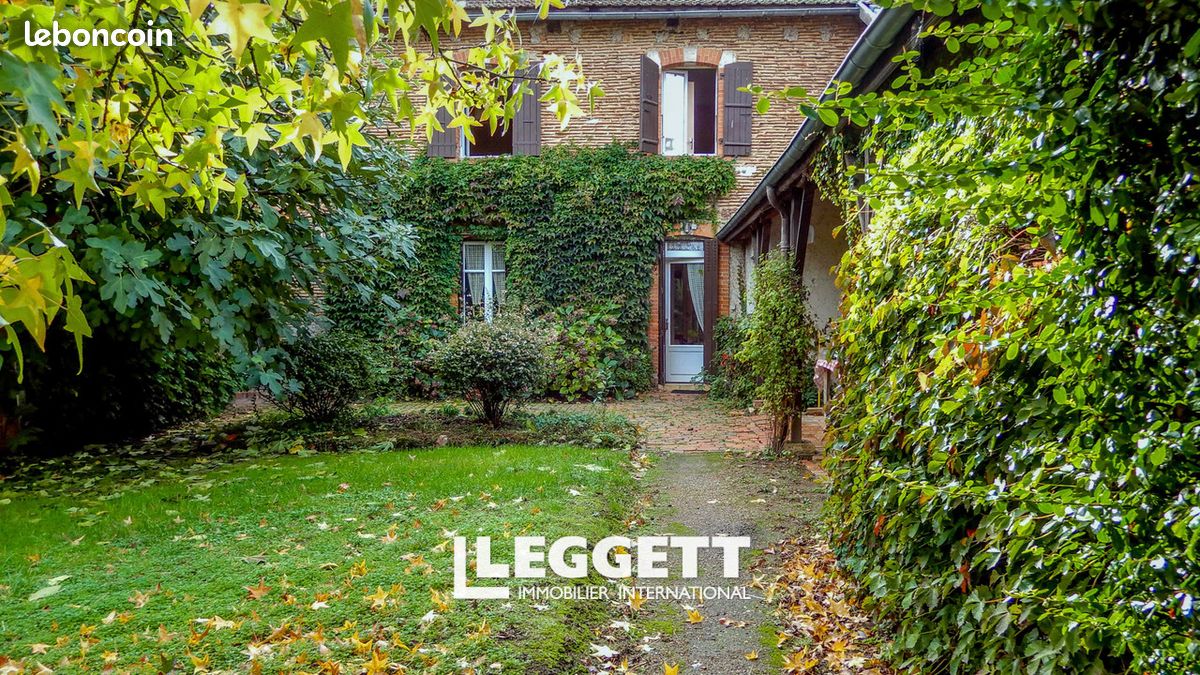 Maison 9 pièces 154 m² · à Terres-de-Haute-Charente · 154 m² · 82 500 €