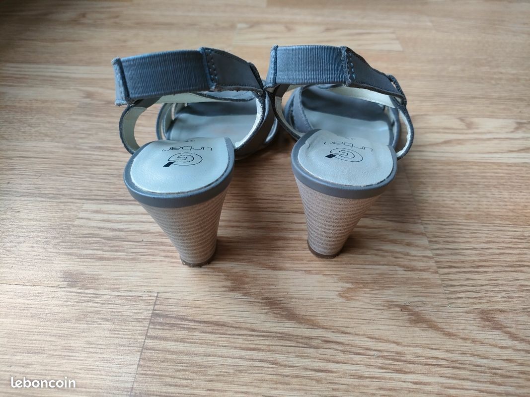 Chaussures à talons gris - T.37 Femme (image 4)